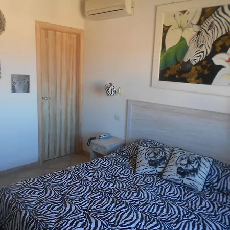 Hotel Tabby 3*